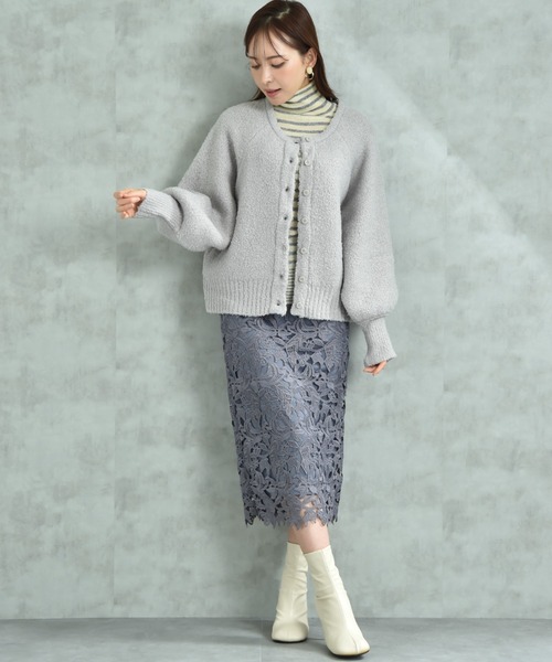 INTERPLANET（インタープラネット）の「ラメ混ショート丈ラグランカーディガン（カーディガン/ボレロ・レディース・ベージュ/チャコールグレー・FREE）」の20枚目の写真