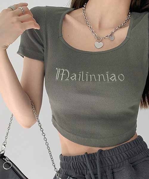 NANEA(ナネア)の「スクエアネック ロゴ刺繍ショート丈Tシャツ(Tシャツ/カットソー・レディース・ホワイト/グレー/ブルー/ブラック・SMALL/MEDIUM/LARGE/X-LARGE)」の13枚目の写真