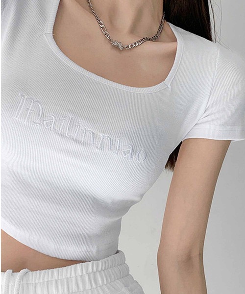 NANEA(ナネア)の「スクエアネック ロゴ刺繍ショート丈Tシャツ(Tシャツ/カットソー・レディース・ホワイト/グレー/ブルー/ブラック・SMALL/MEDIUM/LARGE/X-LARGE)」の11枚目の写真