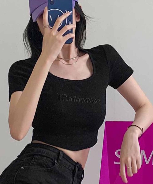 NANEA(ナネア)の「スクエアネック ロゴ刺繍ショート丈Tシャツ(Tシャツ/カットソー・レディース・ホワイト/グレー/ブルー/ブラック・SMALL/MEDIUM/LARGE/X-LARGE)」の8枚目の写真