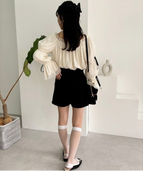 one after another NICE CLAUP(ワンアフターアナザーナイスクラップ)の「袖リボンチュールブラウス/WEB限定アイテム(シャツ/ブラウス・レディース・チャコールグレー/アイボリー/ホワイト系その他・FREE)」の7枚目の写真