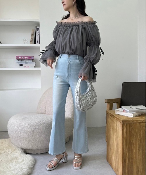 one after another NICE CLAUP(ワンアフターアナザーナイスクラップ)の「袖リボンチュールブラウス/WEB限定アイテム(シャツ/ブラウス・レディース・チャコールグレー/アイボリー/ホワイト系その他・FREE)」の16枚目の写真