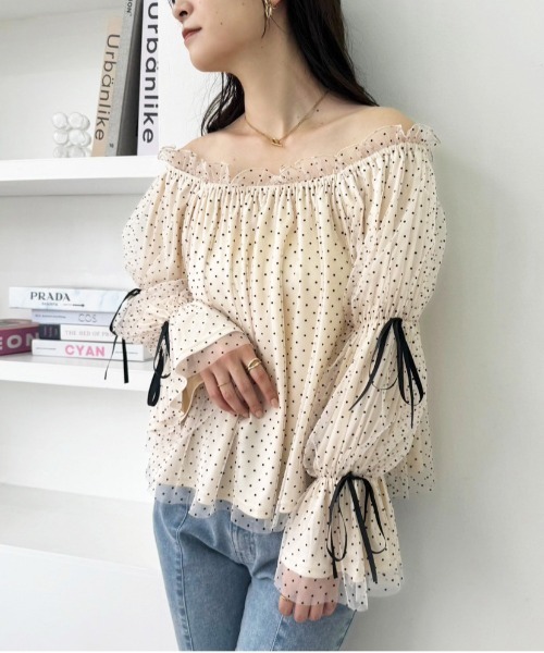 one after another NICE CLAUP(ワンアフターアナザーナイスクラップ)の「袖リボンチュールブラウス/WEB限定アイテム(シャツ/ブラウス・レディース・チャコールグレー/アイボリー/ホワイト系その他・FREE)」の19枚目の写真