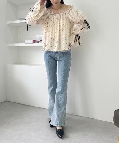 one after another NICE CLAUP(ワンアフターアナザーナイスクラップ)の「袖リボンチュールブラウス/WEB限定アイテム(シャツ/ブラウス・レディース・チャコールグレー/アイボリー/ホワイト系その他・FREE)」の21枚目の写真