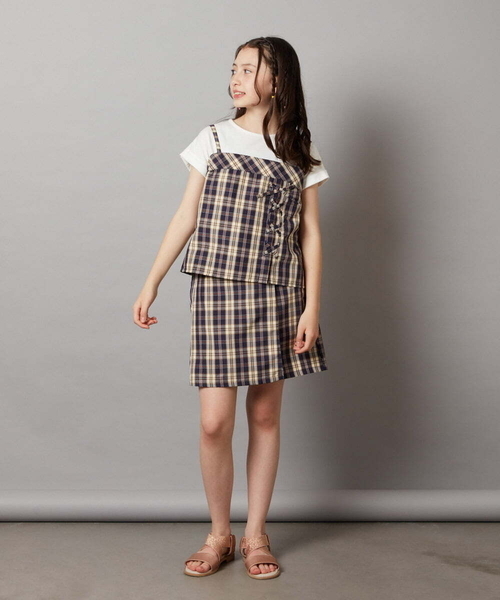 a.v.v（アーヴェヴェ）の「[140-150]【セットアップ対応】レースアップドッキングTシャツ（シャツ/ブラウス・キッズ・ダークインディゴブルー/ネイビー・150/140）」の17枚目の写真