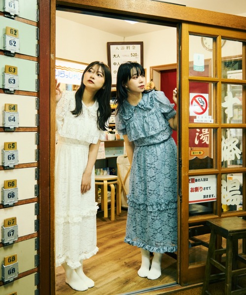 kutir（クティール）の「【クティールとレトロ】セットアップ着用可　レースフリルブラウス（シャツ/ブラウス・レディース・オフホワイト/ブルー/グレー・FREE）」の10枚目の写真