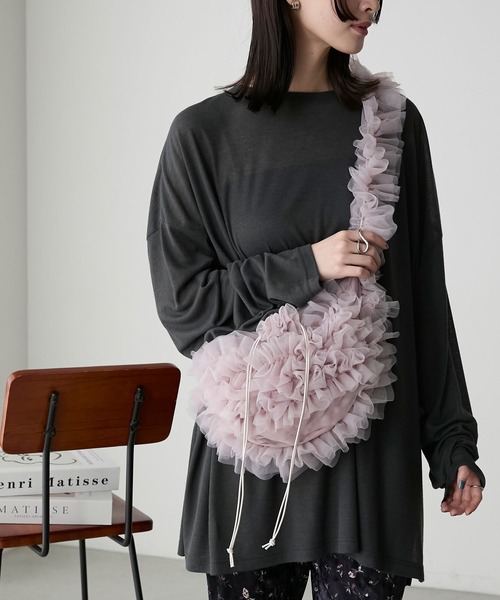 forksy.（フォルクシー）の「【forksy.】2wayチュールフリル巾着ショルダーバッグ（ショルダーバッグ・レディース・ブラック/グレー/ピンク・FREE）」の3枚目の写真