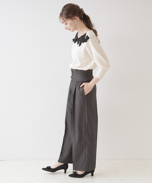 couture brooch（クチュールブローチ）の「◆【ほろ甘フェミニンニット】リボンネックニット（ニット/セーター・レディース・ブラック系3/アイボリー系3/ブラウン系その他5・38/42）」の11枚目の写真