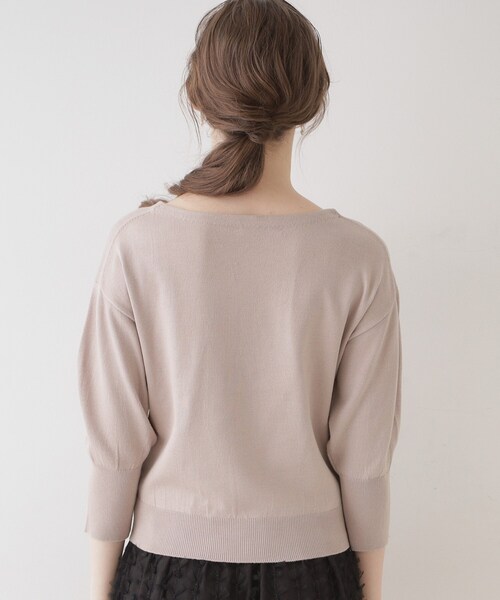 couture brooch（クチュールブローチ）の「◆【ほろ甘フェミニンニット】リボンネックニット（ニット/セーター・レディース・ブラック系3/アイボリー系3/ブラウン系その他5・38/42）」の8枚目の写真