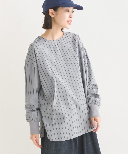 OMNES（オムネス）の「製品洗いコットンブロード裾ラウンドレイヤードブラウス（シャツ/ブラウス・レディース・ホワイト/ブラック系その他/ブラック系その他2/ライトグレー/グレー系その他/ベージュ系その他/ベージュ系その他2/ブルー系その他/ベージュ系その他3/ライトブルー・FREE）」の6枚目の写真