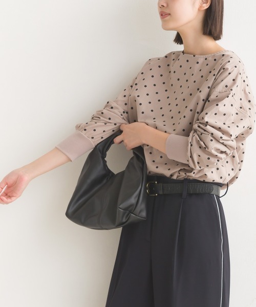 OMNES（オムネス）の「製品洗いコットンブロード裾ラウンドレイヤードブラウス（シャツ/ブラウス・レディース・ホワイト/ブラック系その他/ブラック系その他2/ライトグレー/グレー系その他/ベージュ系その他/ベージュ系その他2/ブルー系その他/ベージュ系その他3/ライトブルー・FREE）」の21枚目の写真