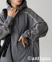antiqua(アンティカ)の裏毛ハイネックジップフーディー(パーカー)