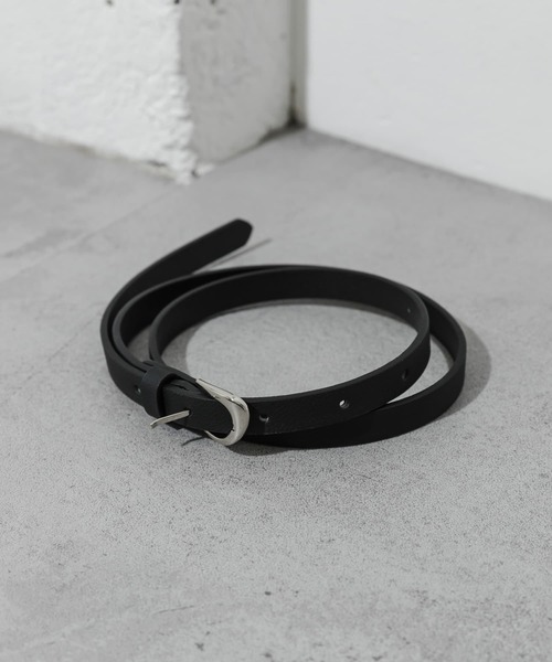 SMELLY(スメリー)の「シンプルスリムベルト(ベルト・レディース・ブラック/ブラウン・-)」の5枚目の写真