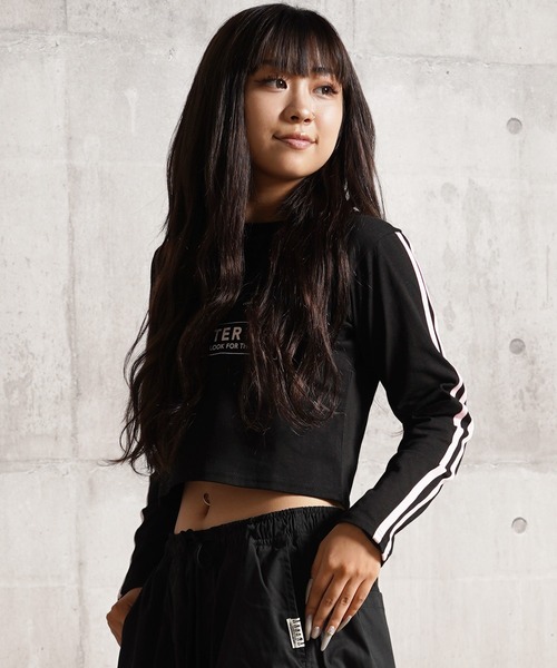 STARTER BLACK LABEL(スターターブラックレーベル)の「STARTER ゲームシャツデザイン ショート丈 長袖 Tシャツ / Game shirt design, short length, long sleeves T-shirt(Tシャツ/カットソー・レディース・ブラック/ピンク/グリーン/ホワイト・ONE SIZE)」の7枚目の写真
