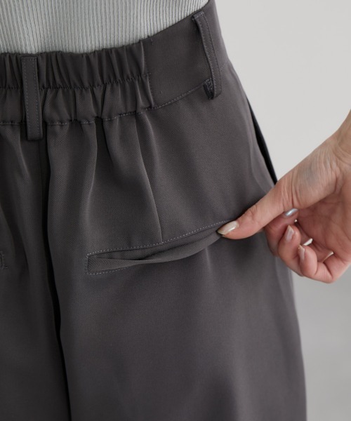 nissen（ニッセン）の「フロントタック入ワイドパンツ（スラックス・レディース・グリーン/ブラウン/ブラック/グレイッシュベージュ/チャコールグレー・S/M/L/LL）」の16枚目の写真