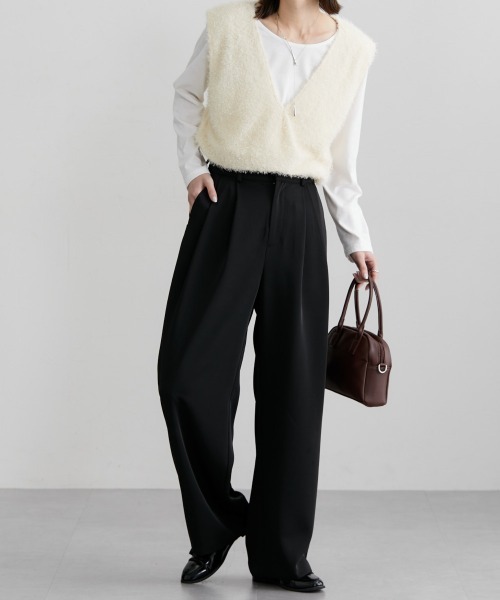 nissen（ニッセン）の「フロントタック入ワイドパンツ（スラックス・レディース・グリーン/ブラウン/ブラック/グレイッシュベージュ/チャコールグレー・S/M/L/LL）」の21枚目の写真