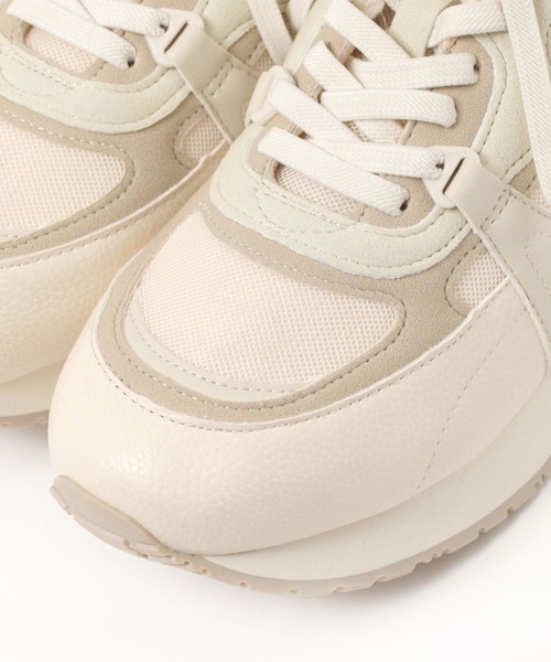 studio CLIP（スタディオクリップ）の「【みんなのリクエストシューズ/撥水】軽らくハレ雨スニーカー（スニーカー・レディース・オフホワイト/グレー/ブラック・MEDIUM/LARGE）」の10枚目の写真