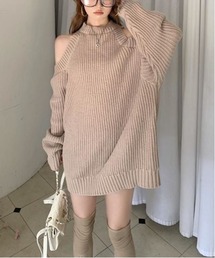 conte ベージュ オフショルダー 長袖セーター conte ベージュ オフショルダー 長袖セーター