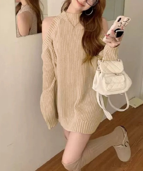 gossip!ロサンゼルス(ゴシップロサンゼルス)の「オフショルダーレース編み セーター(ニット/セーター・レディース・ブラック/ライトグリーン/ベージュ・FREE)」の14枚目の写真