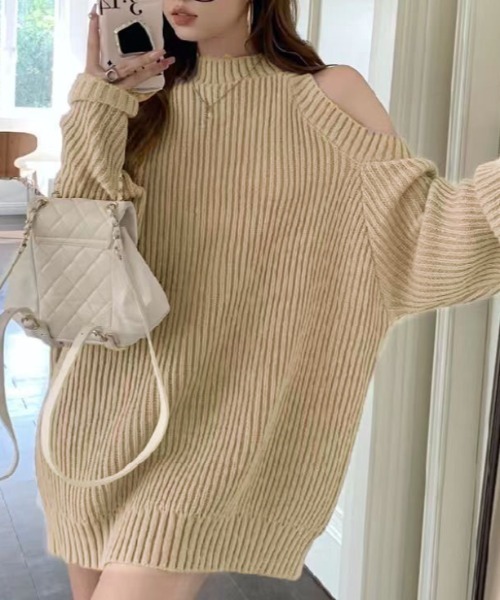 gossip!ロサンゼルス(ゴシップロサンゼルス)の「オフショルダーレース編み セーター(ニット/セーター・レディース・ブラック/ライトグリーン/ベージュ・FREE)」の16枚目の写真
