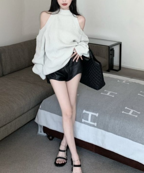 gossip!ロサンゼルス(ゴシップロサンゼルス)の「オフショルダーレース編み セーター(ニット/セーター・レディース・ブラック/ライトグリーン/ベージュ・FREE)」の9枚目の写真