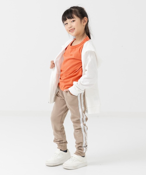 chil2(チルツー)の「裏起毛 脇ラインジョガーパンツ(スウェットパンツ・キッズ・杢グレー/ブラック/カーキ/ベージュ/ネイビー・90cm/100cm/110cm/120cm/130cm/140cm/150cm)」の6枚目の写真