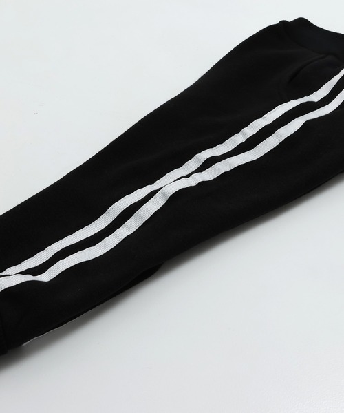 chil2(チルツー)の「裏起毛 脇ラインジョガーパンツ(スウェットパンツ・キッズ・杢グレー/ブラック/カーキ/ベージュ/ネイビー・90cm/100cm/110cm/120cm/130cm/140cm/150cm)」の17枚目の写真