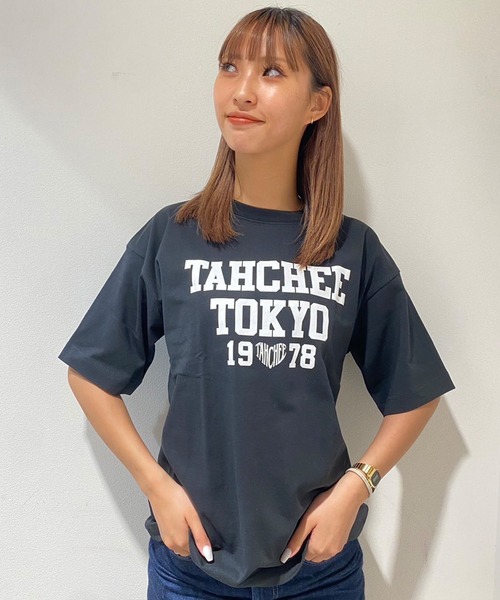 ムラサキスポーツ限定】TAHCHEE/ターチー 半袖 Tシャツ フロント