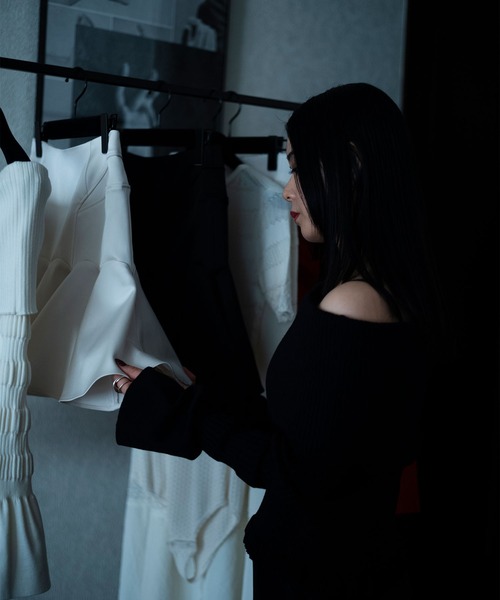 FETICO（フェティコ）の「【FETICO/フェティコ】別注 SATIN BARATHEA FRILLED MINI SKIRT/サテンバラシャフリルミニスカート/マーメイドスカート（スカート・レディース・ブラック/ホワイト・1/2）」の7枚目の写真