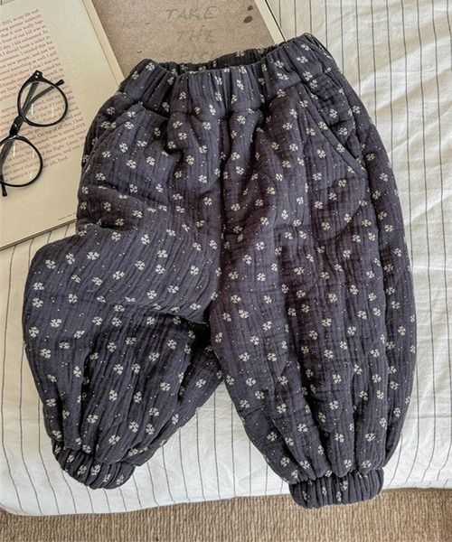 aimoha（アイモハ）の「【aimoha-KIDS-】中綿キルトパンツ（その他パンツ・キッズ・オフホワイト/ダークグレー・80/90/100/110/120/130）」の21枚目の写真