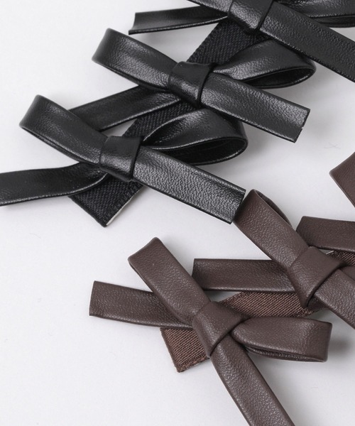 FOREVER 21（フォーエバー トゥエンティーワン）の「3連リボンフェイクレザークリップ（シュシュ・レディース・ブラウン系その他/ブラック・FREE）」の5枚目の写真