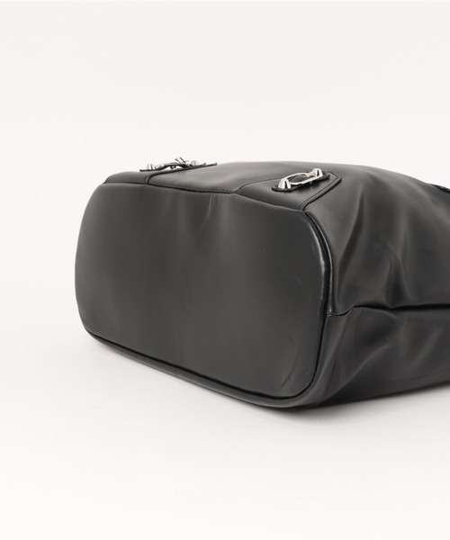 SVEC（シュベック）の「バックル ファスナー ショルダーバッグ（ショルダーバッグ・レディース・ブラック・FREE）」の6枚目の写真