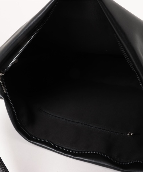 SVEC（シュベック）の「バックル ファスナー ショルダーバッグ（ショルダーバッグ・レディース・ブラック・FREE）」の7枚目の写真