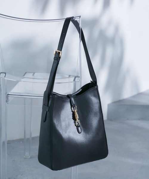 VIS（ビス）の「【A4収納】ホーボーバッグ（トートバッグ・レディース・キナリ/キャメル/ブラック・FREE）」の3枚目の写真