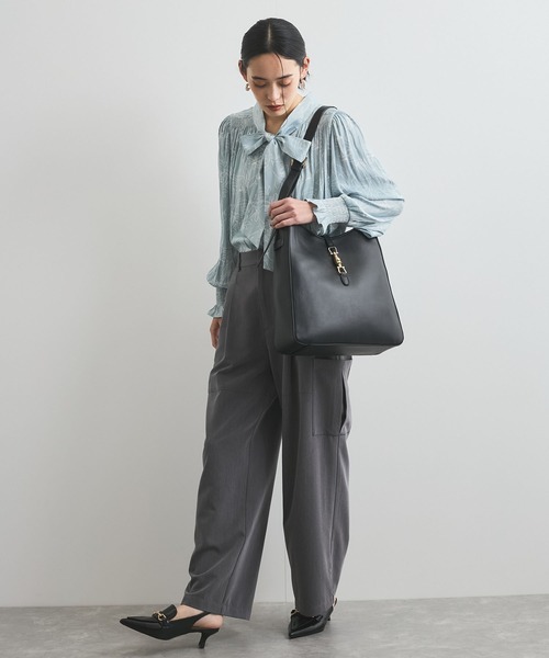 VIS（ビス）の「【A4収納】ホーボーバッグ（トートバッグ・レディース・キナリ/キャメル/ブラック・FREE）」の11枚目の写真