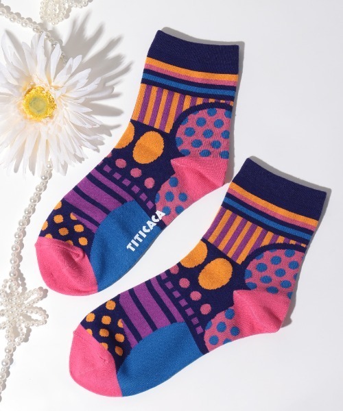 チチカカ(チチカカ)の「アートボーダーソックス 23-25cm(ソックス/靴下・レディース・パープル/グリーン/ブラック・FREE)」の1枚目の写真