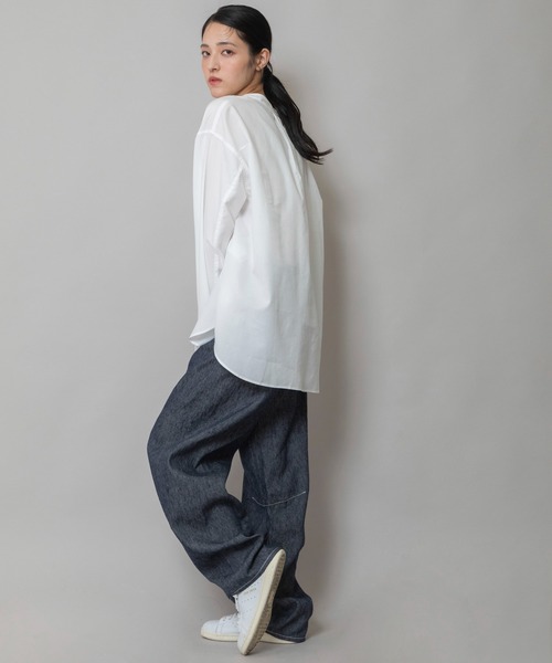 Munich（ミューニック）の「コットンリヨセルオックスリブカフシャツ（シャツ/ブラウス・レディース・ホワイト/ブラック/サックスブルー/ネイビー×ホワイト/ベージュ系その他/ブラック×ホワイト/ライトベージュ・FREE）」の10枚目の写真