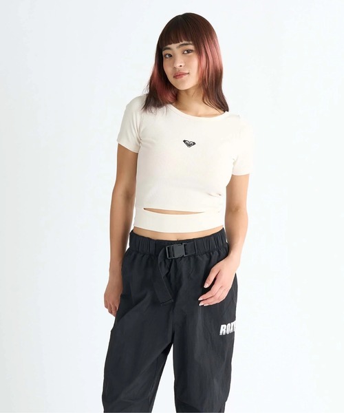 ROXY(ロキシー)の「CHEEKIE PEEKIE /ロキシーロゴショート丈カッティングデザイン半袖Tシャツ(Tシャツ/カットソー・レディース・グレー/ホワイト/ブラック・MEDIUM/LARGE/SMALL)」の1枚目の写真