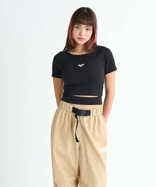 ROXY(ロキシー)の「CHEEKIE PEEKIE /ロキシーロゴショート丈カッティングデザイン半袖Tシャツ(Tシャツ/カットソー・レディース・グレー/ホワイト/ブラック・MEDIUM/LARGE/SMALL)」の13枚目の写真