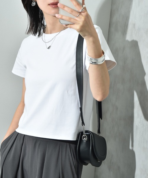 CLOCHE（クロシェ）の「【ＣＬＯＣＨＥ】コンパクトＴシャツ（Tシャツ/カットソー・レディース・ライトグレー/オフホワイト/ブラック・FREE）」の4枚目の写真