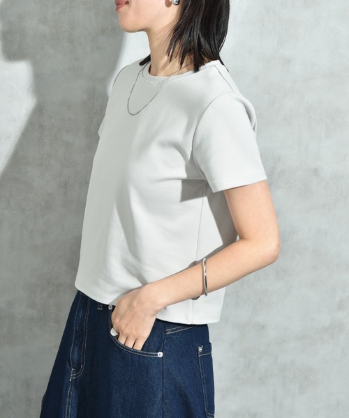 CLOCHE（クロシェ）の「【ＣＬＯＣＨＥ】コンパクトＴシャツ（Tシャツ/カットソー・レディース・ライトグレー/オフホワイト/ブラック・FREE）」の19枚目の写真