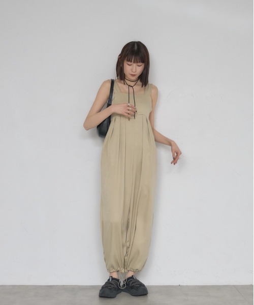 leimn(レイムン)の「【裾ドロストバルーンオールインワン】(サロペット/オーバーオール・レディース・グレー/ブラック/ベージュ・M)」の15枚目の写真