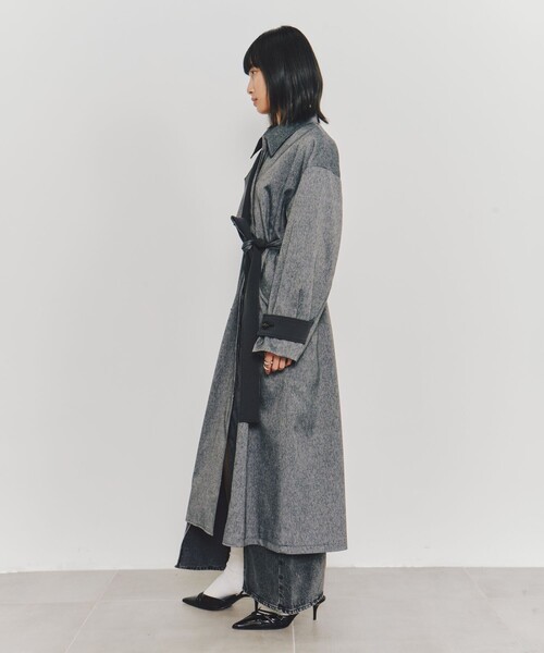 UNITED TOKYO(ユナイテッドトウキョウ)の「【完売間近!】Wマテリアルロングコート|ストレッチ/春服/秋服(トレンチコート・レディース・ブラック/ベージュ/マルチ・1/2)」の8枚目の写真