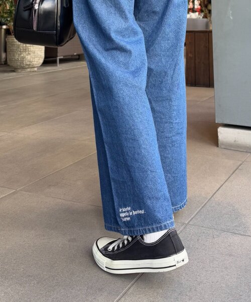 CIAOPANIC TYPY（チャオパニックティピー）の「【willow】ポイント裾刺繍デニム（その他パンツ・レディース・オフホワイト/ブルー・SMALL/MEDIUM）」の6枚目の写真