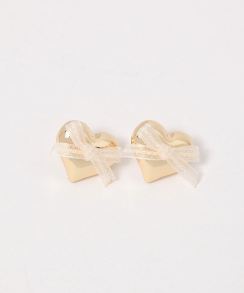FOREVER 21(フォーエバー トゥエンティーワン)の「ハートリボンピアス(ピアス(両耳用)・レディース・ゴールド/シルバー・FREE)」の6枚目の写真