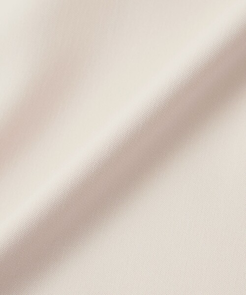 CAST:（キャストコロン）の「【接触冷感/UV効果/着用しわ軽減】バックボタンショートスリーブブラウス（シャツ/ブラウス・レディース・ネイビー/グリーン/ピンク系その他2/ホワイト・S/M）」の9枚目の写真