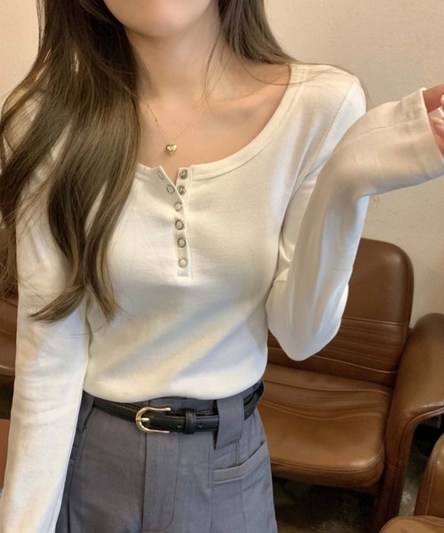 LAFFMO(ラフモ)の「ヘンリーネックリングスナップカットソー(Tシャツ/カットソー・レディース・ホワイト/グレー/ブラック・F)」の8枚目の写真