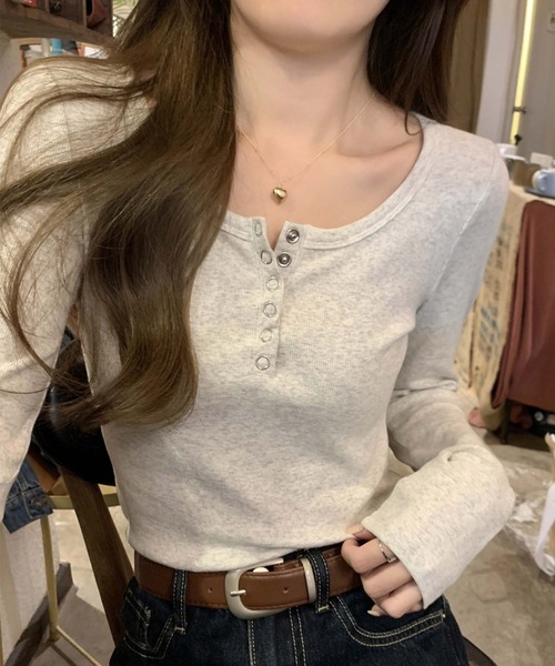 LAFFMO(ラフモ)の「ヘンリーネックリングスナップカットソー(Tシャツ/カットソー・レディース・ホワイト/グレー/ブラック・F)」の15枚目の写真