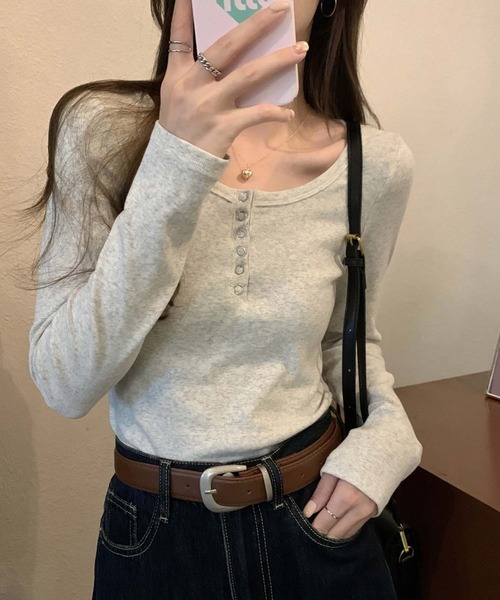 LAFFMO(ラフモ)の「ヘンリーネックリングスナップカットソー(Tシャツ/カットソー・レディース・ホワイト/グレー/ブラック・F)」の17枚目の写真