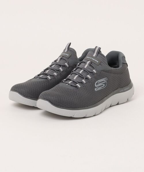 SKECHERS(スケッチャーズ)の「【SKECHERS】 SUMMITS(スニーカー・メンズ・レッド/チャコールグレー・25.5cm/26.0cm/26.5cm/27.0cm/27.5cm/28.0cm/25.0cm)」の1枚目の写真